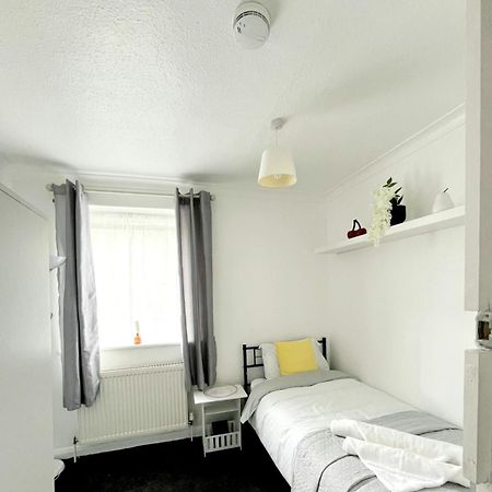 Cosy Room Stay 5 Sutton  Exterior foto