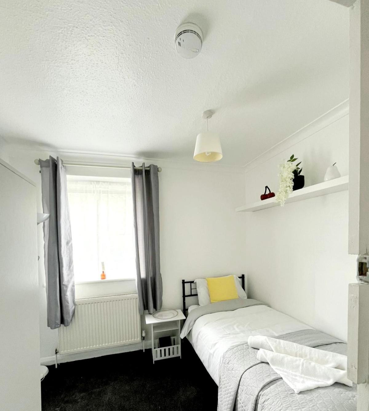 Cosy Room Stay 5 Sutton  Exterior foto