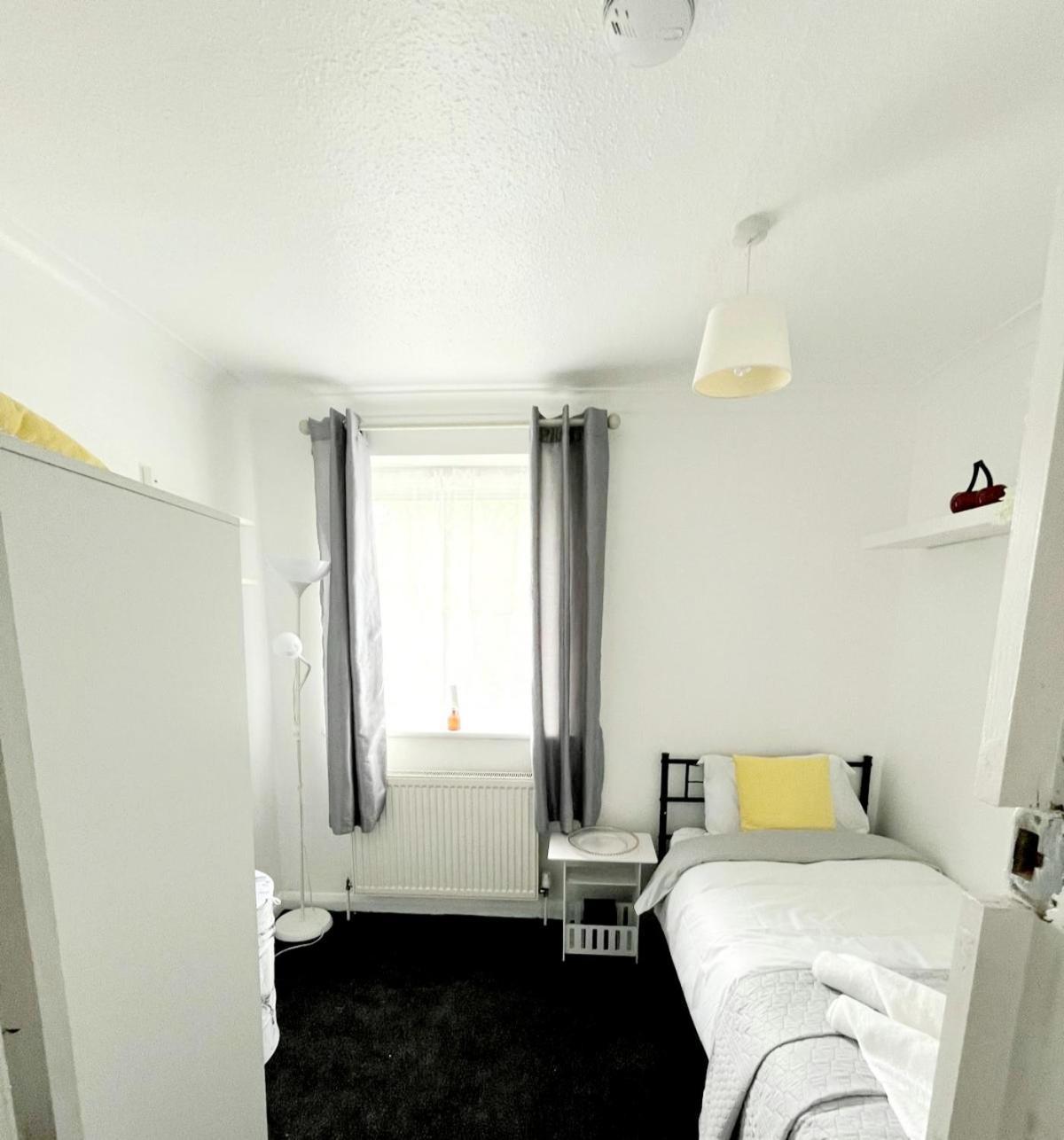 Cosy Room Stay 5 Sutton  Exterior foto